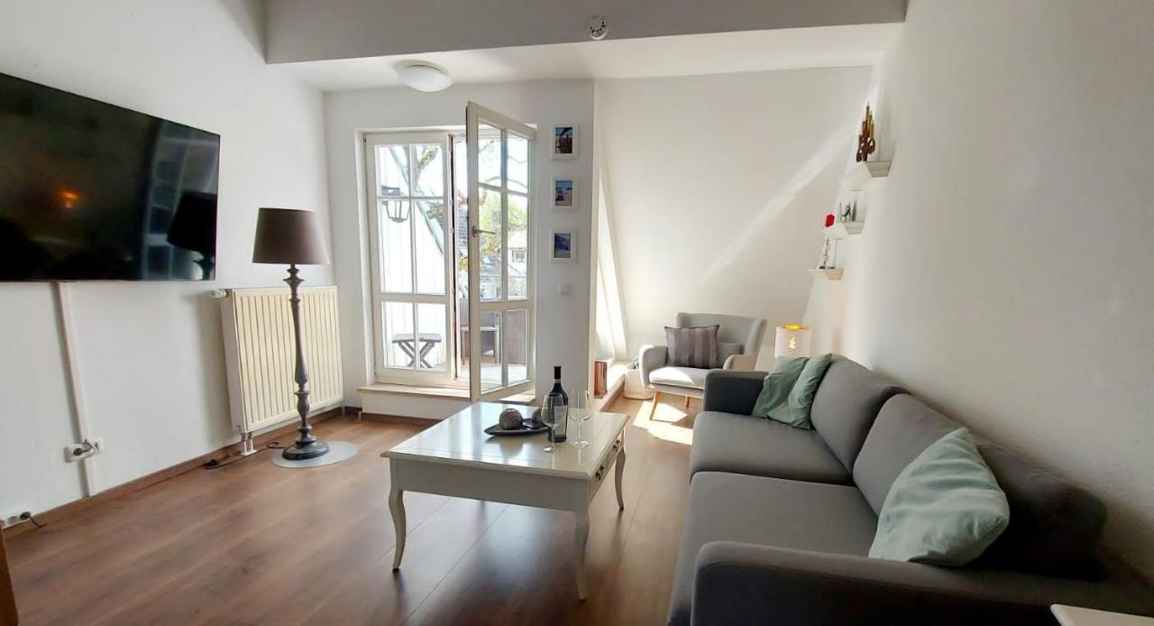 Hochwertige Ferienwohnung Direkt Am Wasser Mit Balkon グライフスヴァルト エクステリア 写真