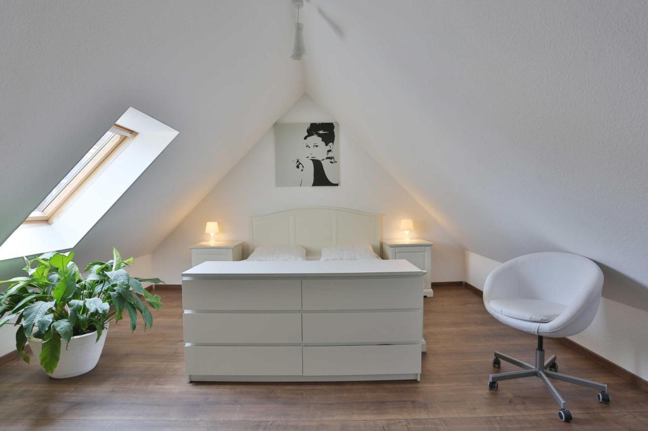 Hochwertige Ferienwohnung Direkt Am Wasser Mit Balkon グライフスヴァルト エクステリア 写真