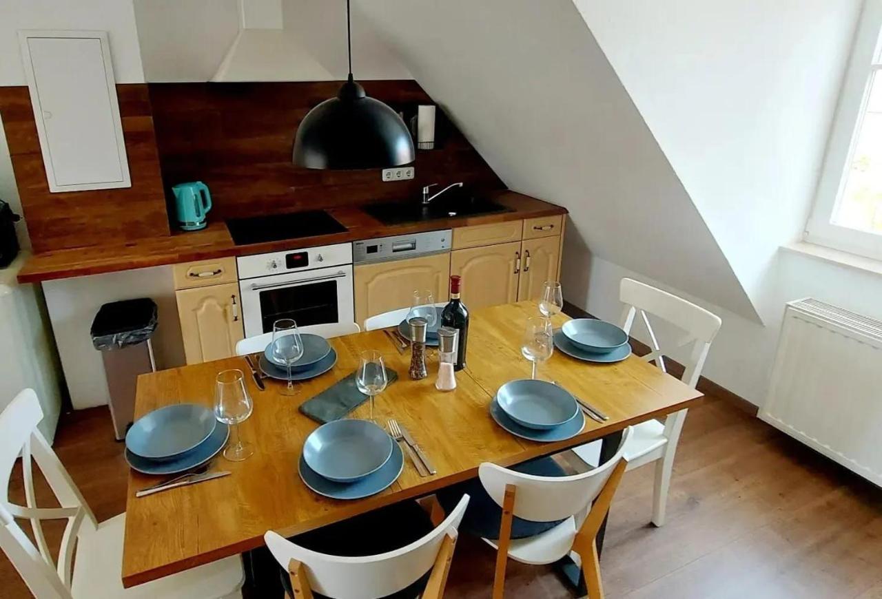 Hochwertige Ferienwohnung Direkt Am Wasser Mit Balkon グライフスヴァルト エクステリア 写真